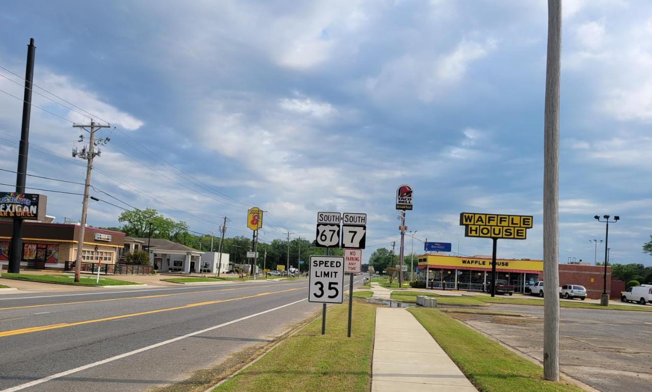Super 8 By Wyndham Arkadelphia Caddo Valley Area Экстерьер фото
