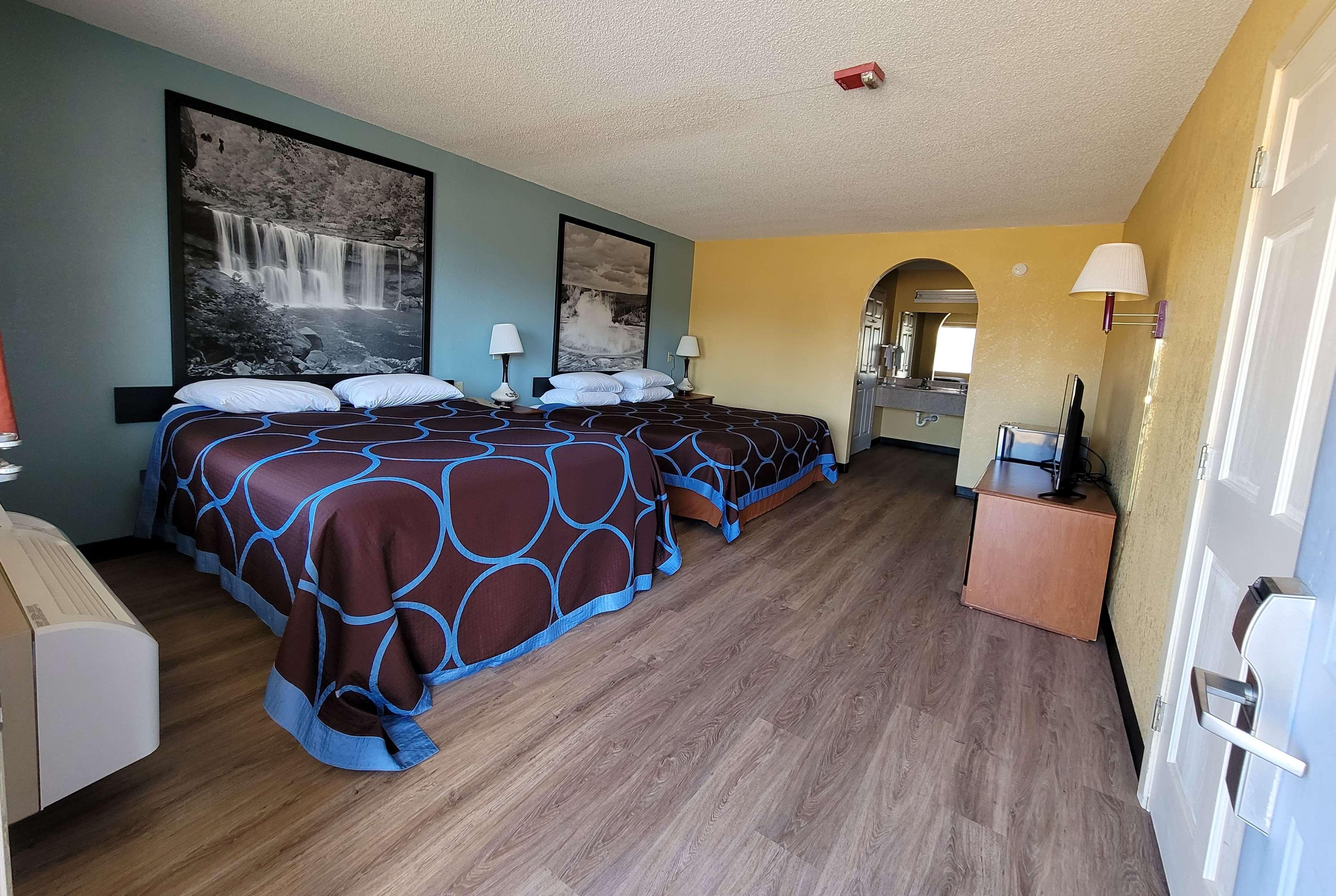 Super 8 By Wyndham Arkadelphia Caddo Valley Area Экстерьер фото