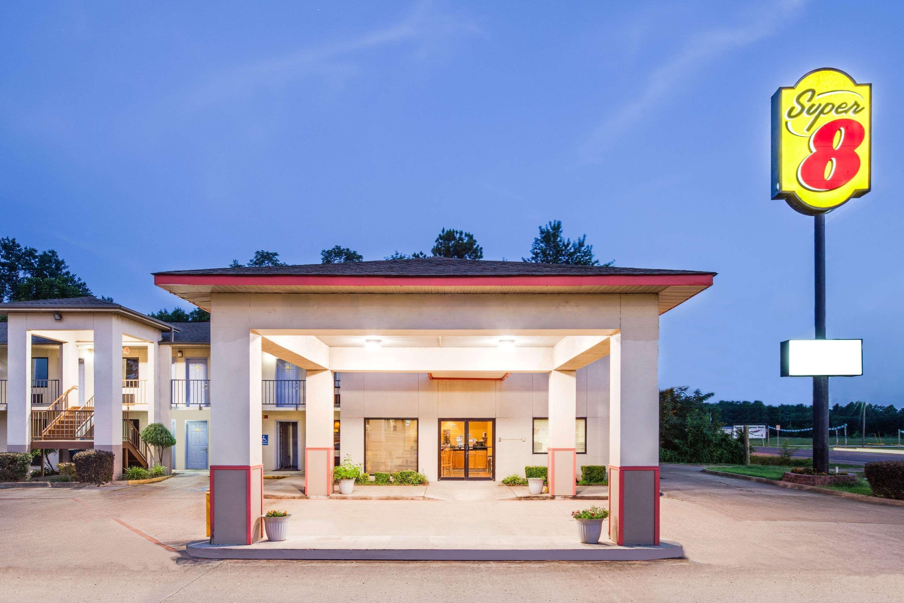 Super 8 By Wyndham Arkadelphia Caddo Valley Area Экстерьер фото