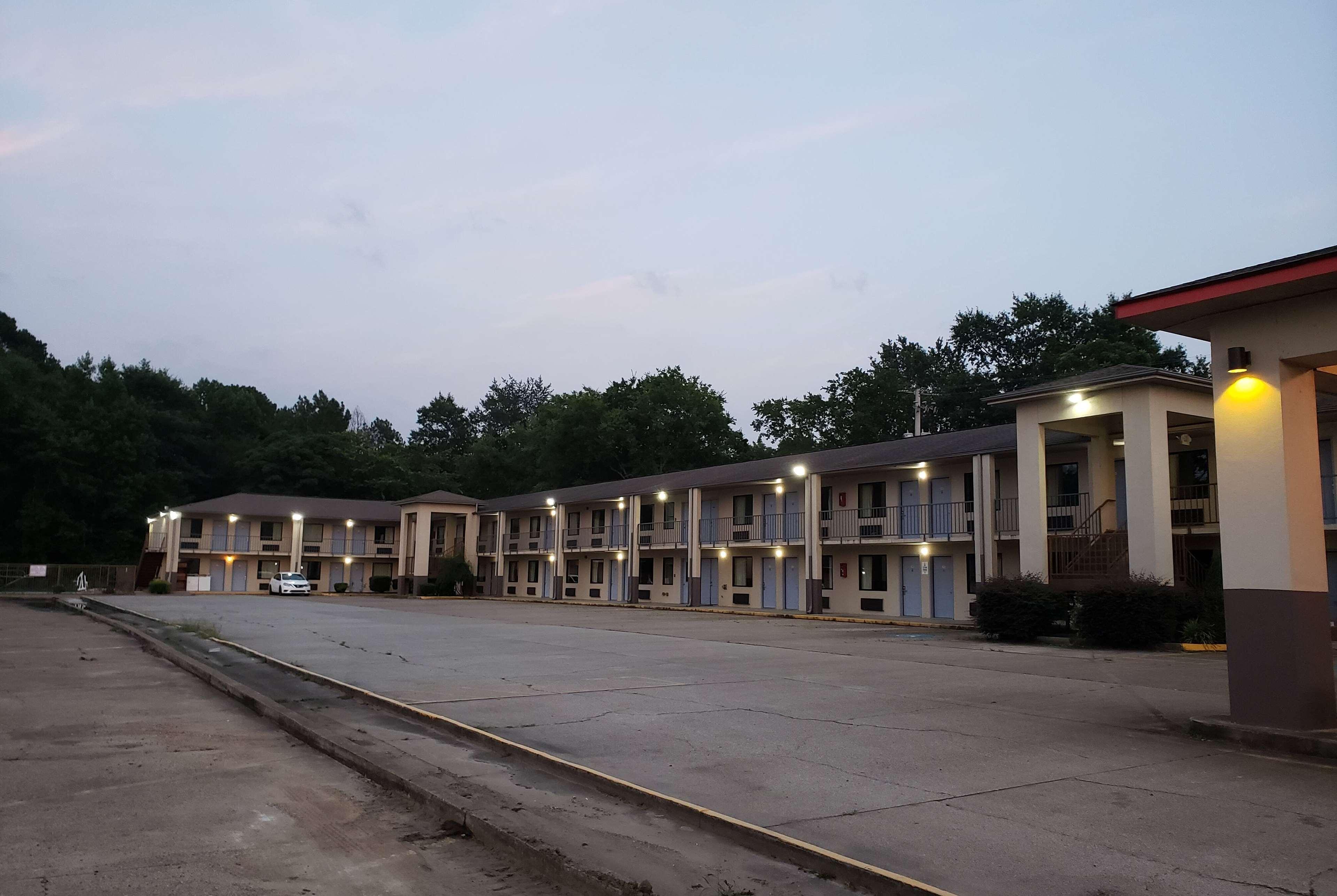 Super 8 By Wyndham Arkadelphia Caddo Valley Area Экстерьер фото