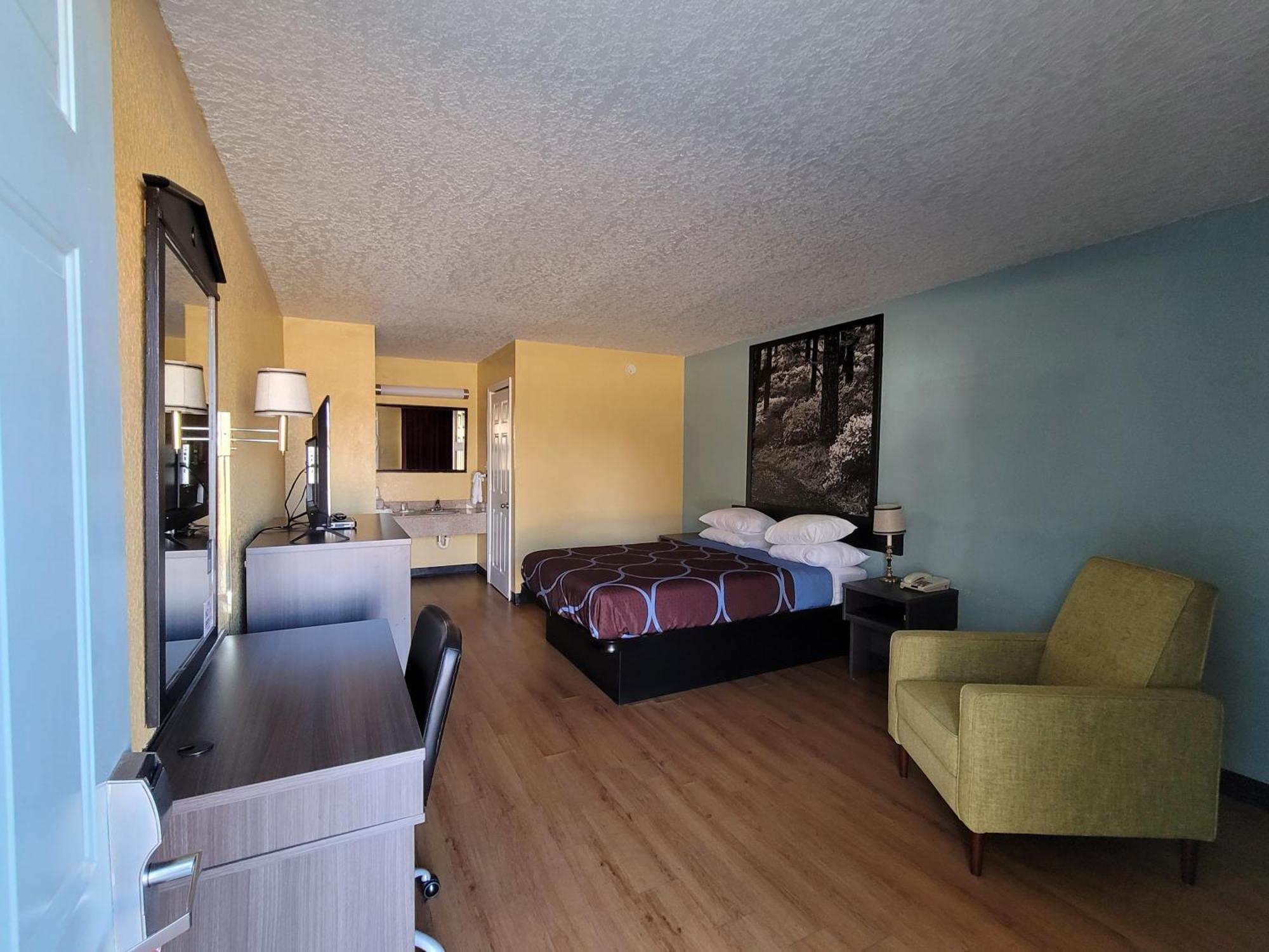Super 8 By Wyndham Arkadelphia Caddo Valley Area Экстерьер фото