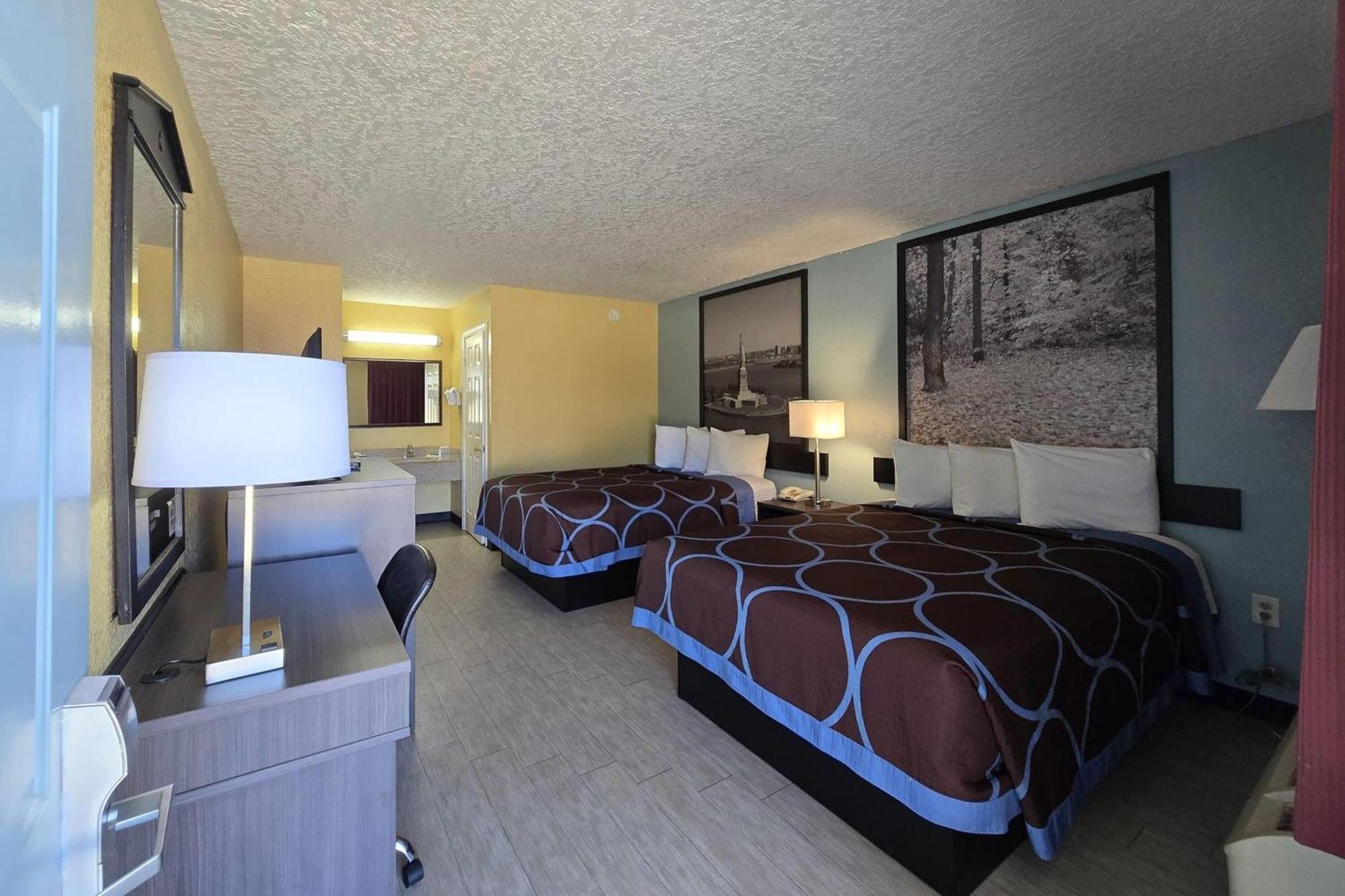 Super 8 By Wyndham Arkadelphia Caddo Valley Area Экстерьер фото